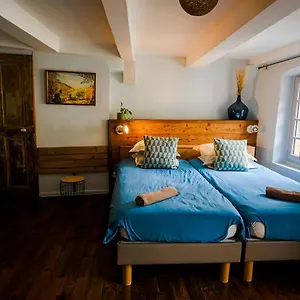  Bed & Breakfast Le Pied Du Geant - Local Securise Pour Les Velos France
