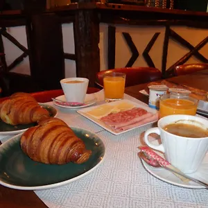 *** Hotel Les Degres De Notre Dame France